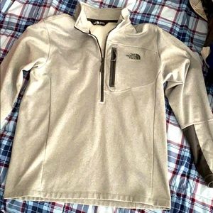 North Face 1/2 zip pullover